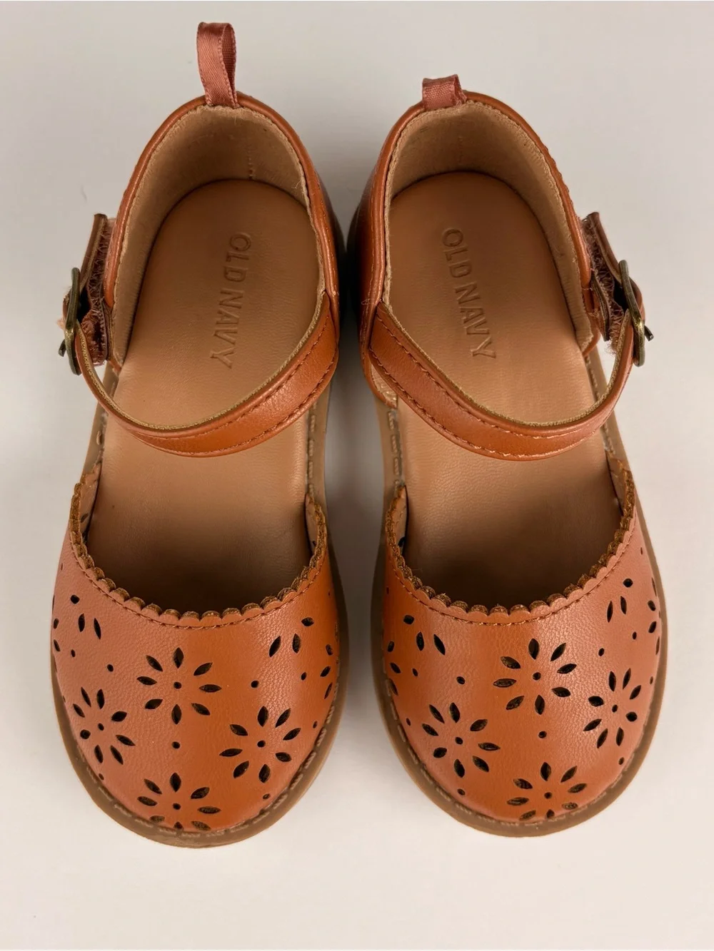 Old Navy Toddler Girls Brown Floral Cutout Mary Jane Shoes  Velcro Ankle Strap 8